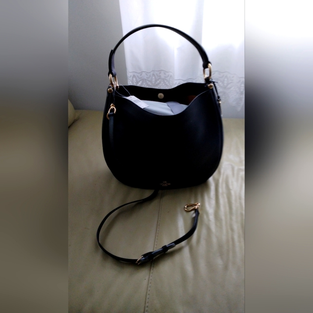 Authentic COACH Black Leather Handbag- Nomad BNIB